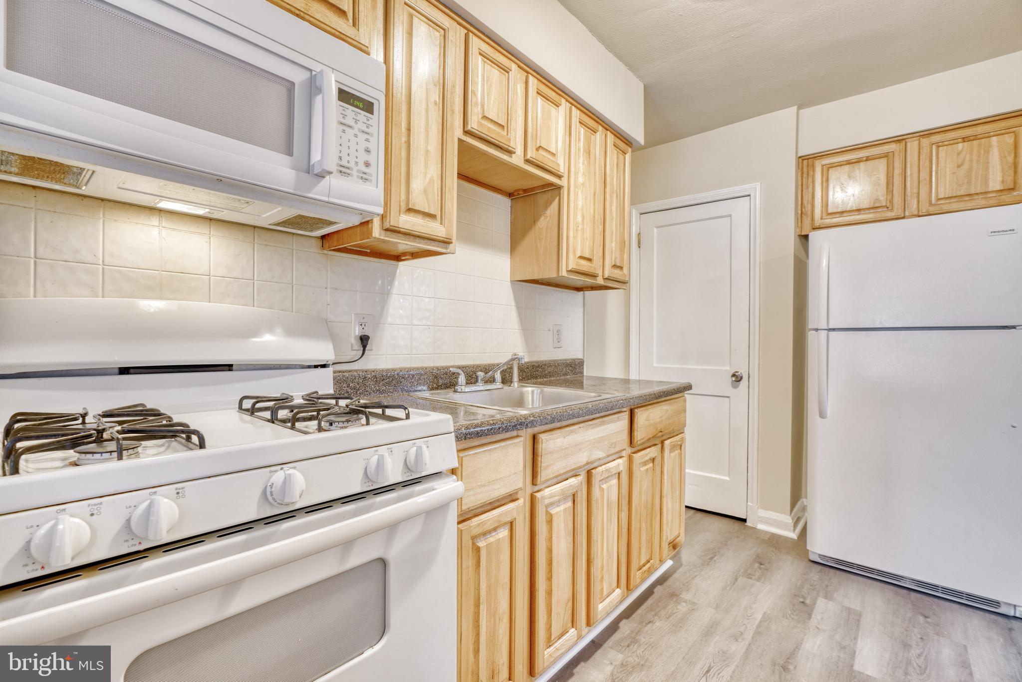 1035 Arncliffe Road Essex, MD 21221 - Photo 7 of 27 Gallery Image 7