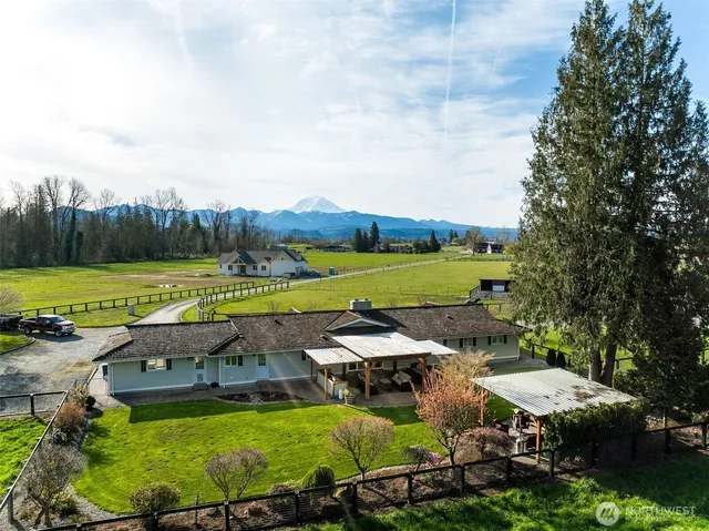 $1,649,000 | 23420 Southeast 448th Street, Enumclaw, WA 98022