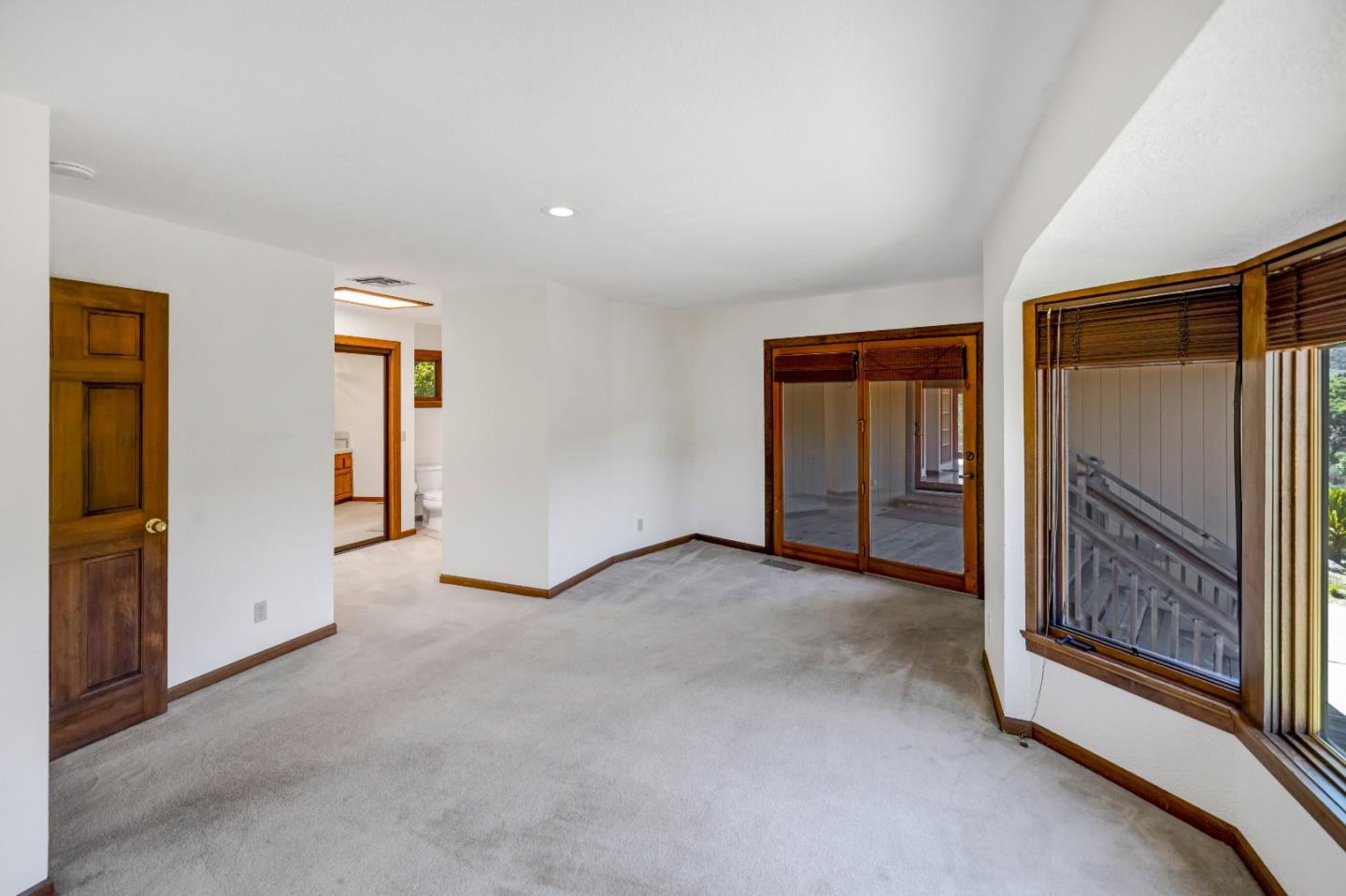 274 Corral De Tierra Road Salinas, CA 93908 - Photo 22 of 46 an empty room with windows and closet