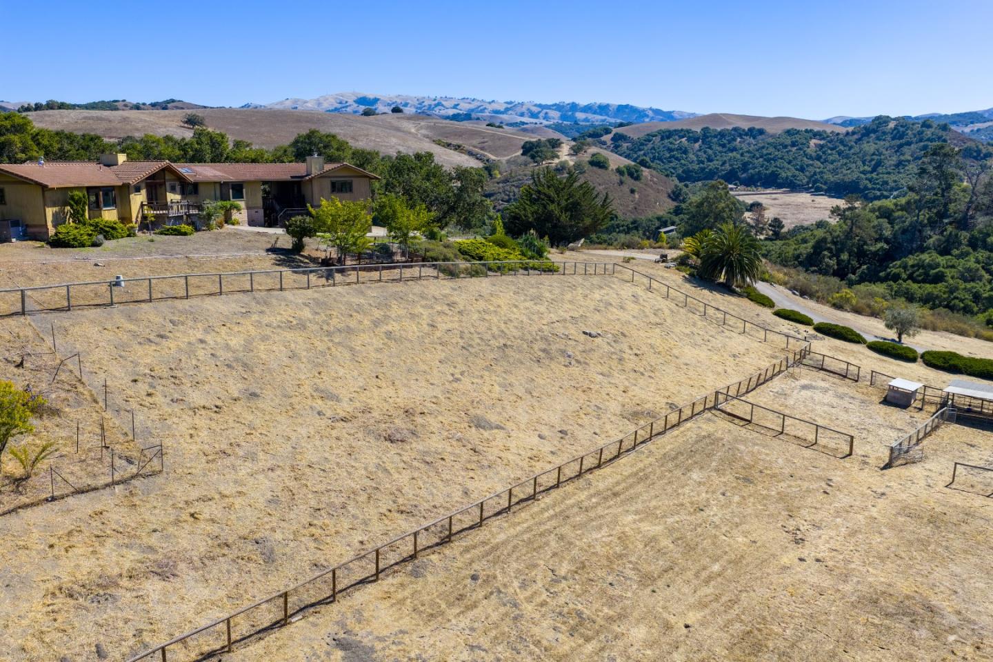 274 Corral De Tierra Road Salinas, CA 93908 - Photo 38 of 46 a view of a dry yard with wooden fence