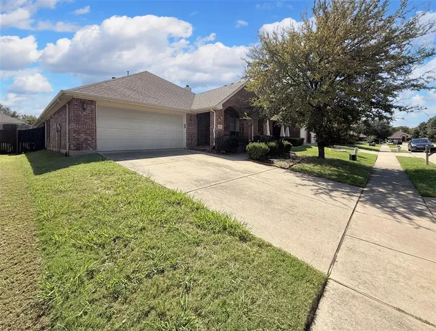 $2,125 | 1713 Lake Way Drive, Little Elm, TX 75068