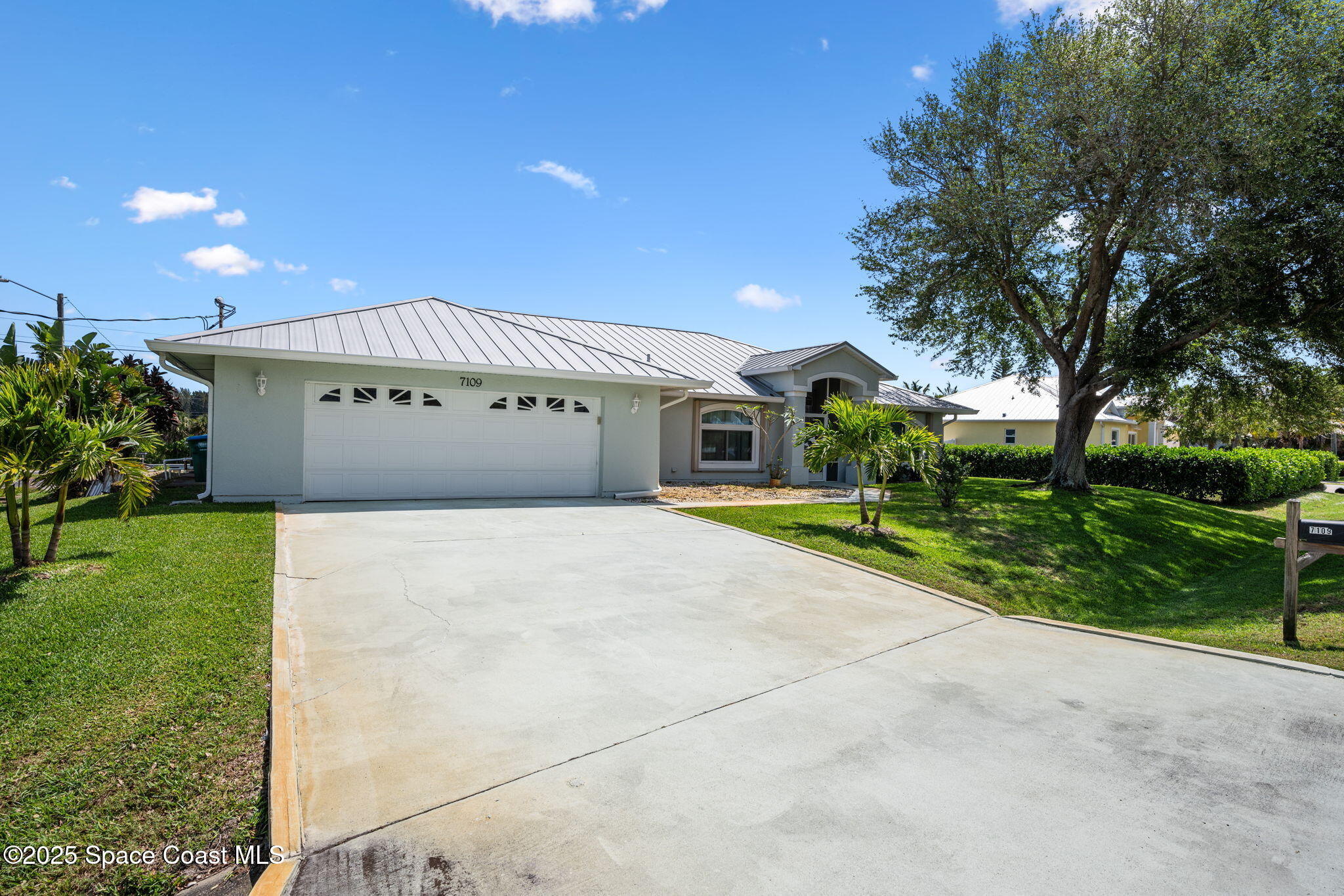 7109 Blue Shore Road Grant, FL 32949 - Photo 60 of 67 60-web-or-mls-DSC_6753