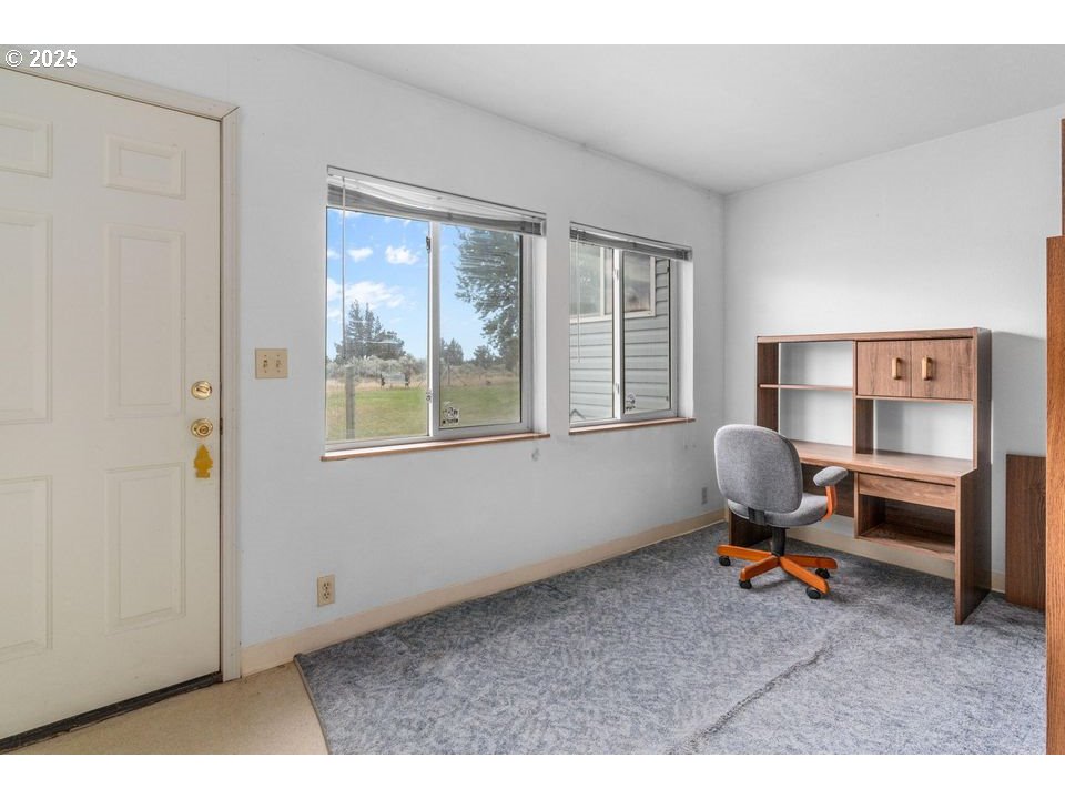 14730 Southwest Park Lane Culver, OR 97734 - Photo 11 of 30