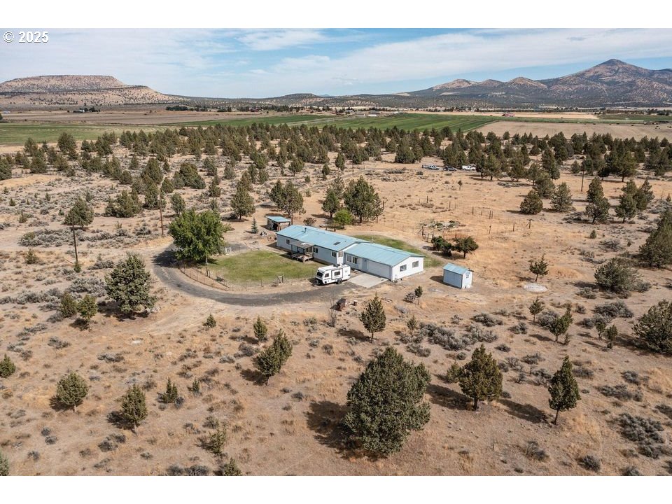 14730 Southwest Park Lane Culver, OR 97734 - Photo 24 of 30