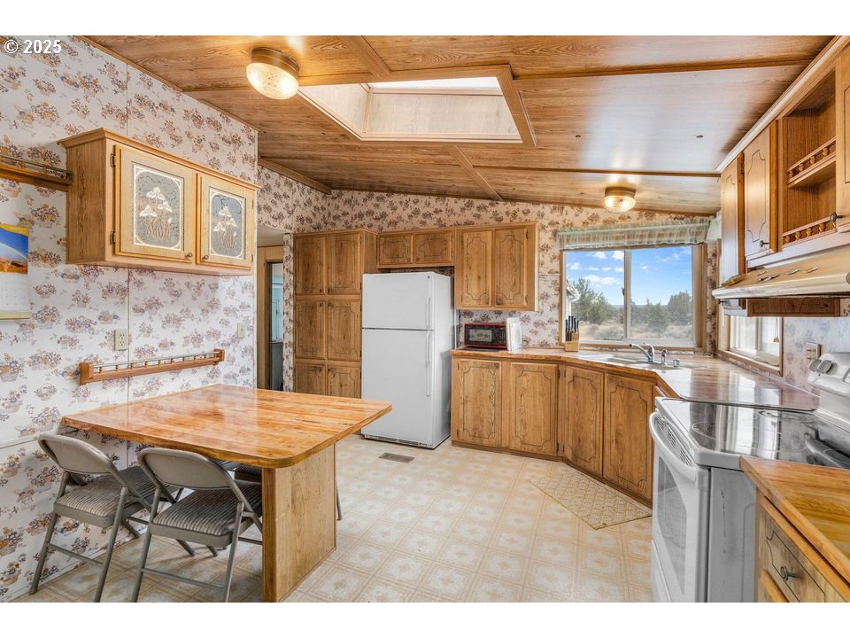 14730 Southwest Park Lane Culver, OR 97734 - Photo 29 of 30