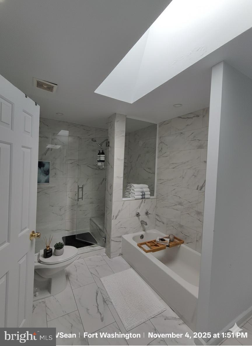 11904 Aten Street Fort Washington, MD 20744 - Photo 19 of 46 Owners Bathroom Virtually Staged