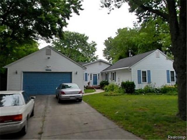 22026 Springbrook Avenue Farmington, MI 48336 - Photo 1 of 4 springbk4.jpg