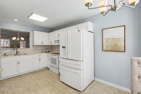 $350,000 | 104 Knightsborough Way, Apex, NC 27502