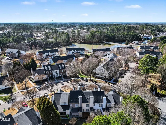 $350,000 | 104 Knightsborough Way, Apex, NC 27502