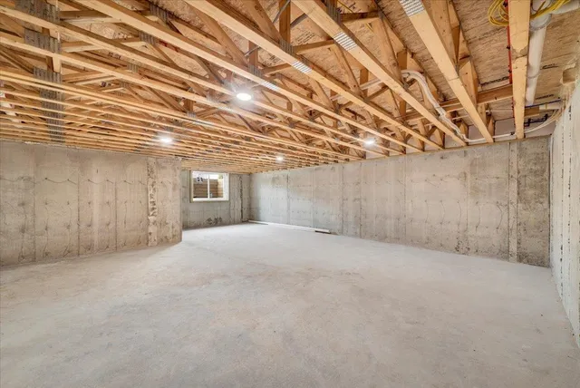 $549,900 | 925 Falls Road, Unit 2, Shelburne, VT 05482