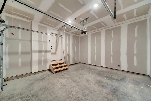 $549,900 | 925 Falls Road, Unit 2, Shelburne, VT 05482