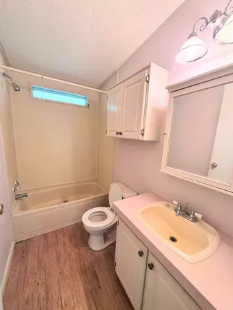 $205,500 | 301 Southeast 5th Avenue, Okeechobee, FL 34974