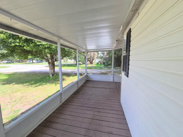 $205,500 | 301 Southeast 5th Avenue, Okeechobee, FL 34974