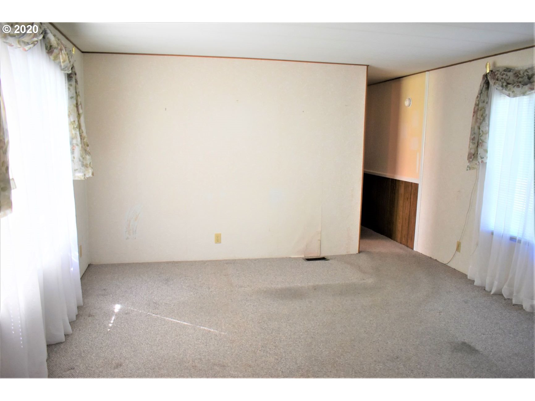 34450 Bond Road Lebanon, OR 97355 - Photo 3 of 28