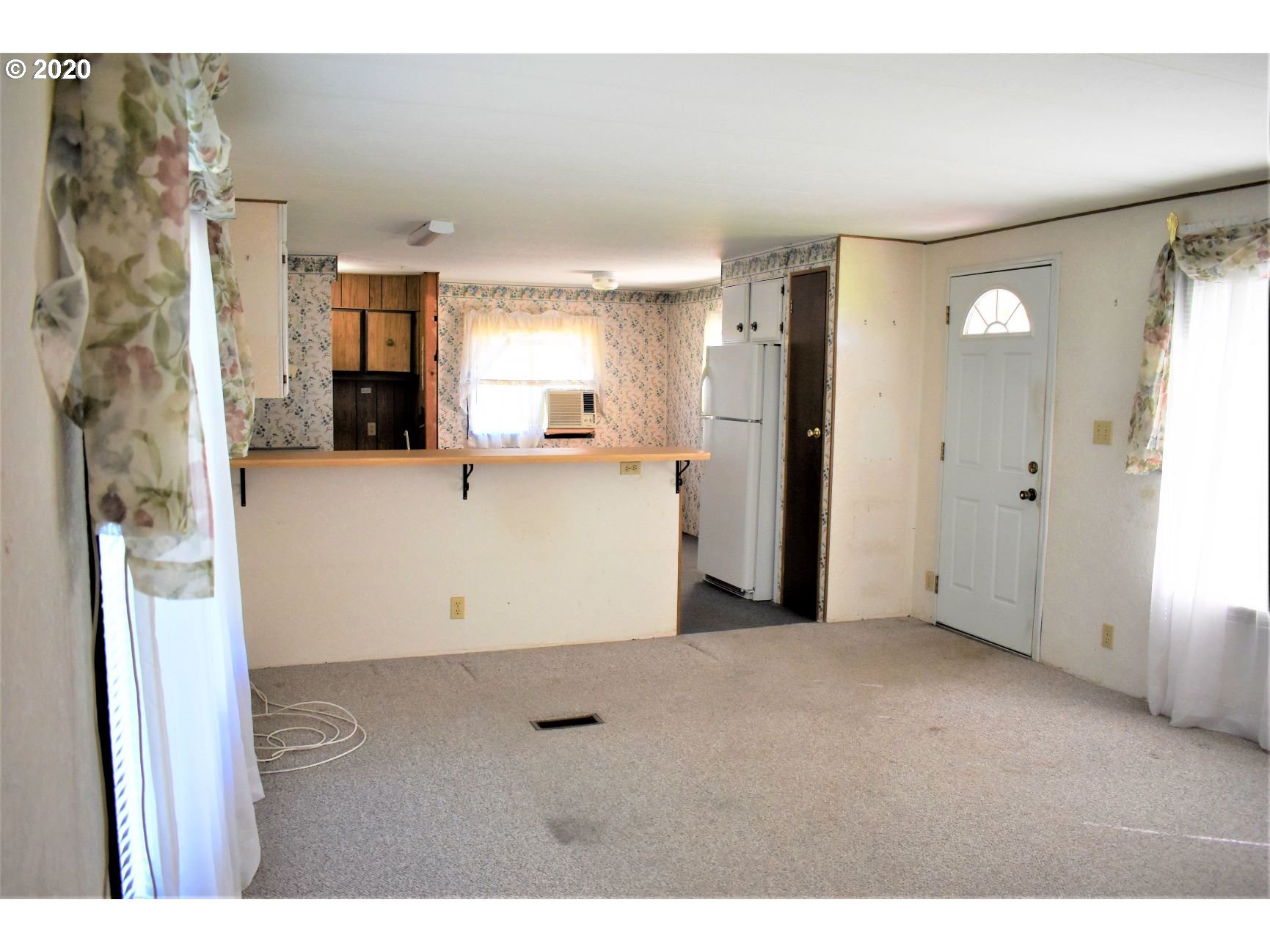 34450 Bond Road Lebanon, OR 97355 - Photo 4 of 28