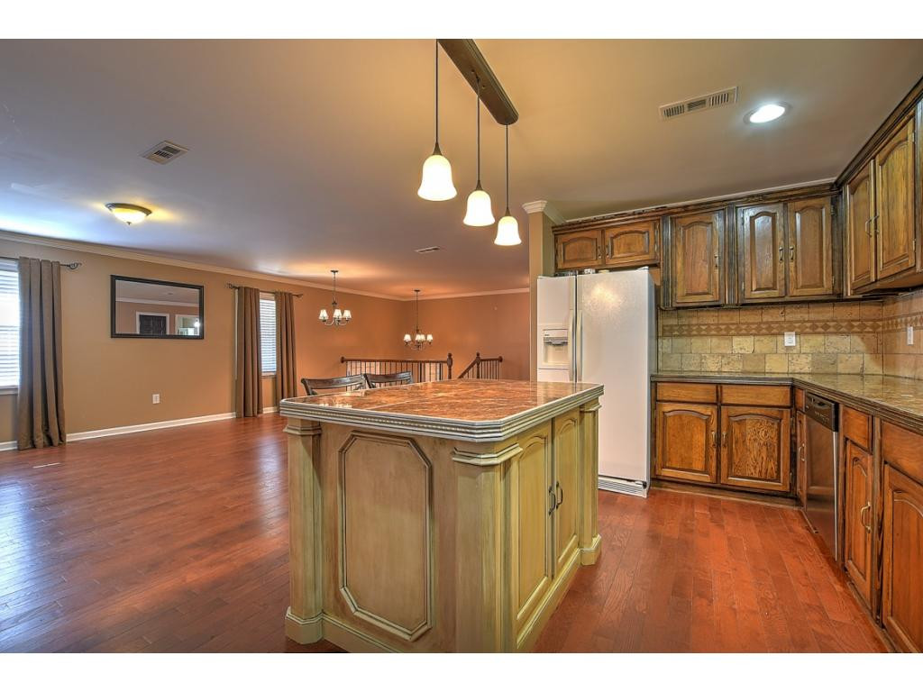 1041 Amersham Road Kingsport, TN 37660 - Photo 12 of 33 Photo 12