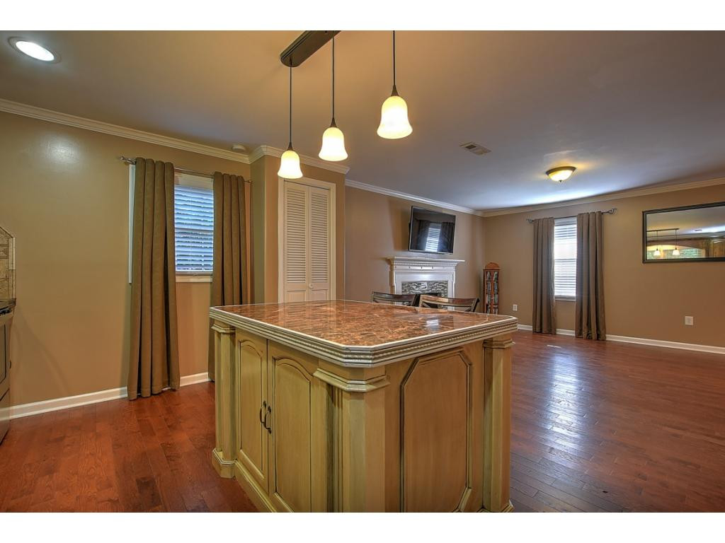 1041 Amersham Road Kingsport, TN 37660 - Photo 13 of 33 Photo 13