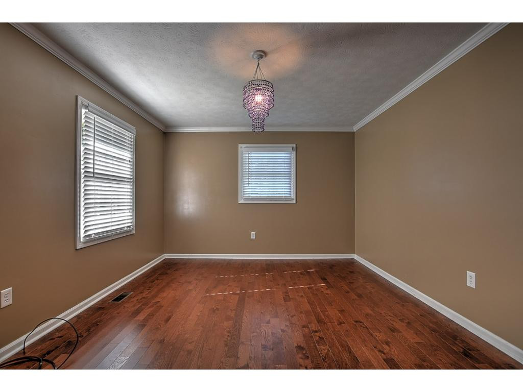 1041 Amersham Road Kingsport, TN 37660 - Photo 15 of 33 Photo 15