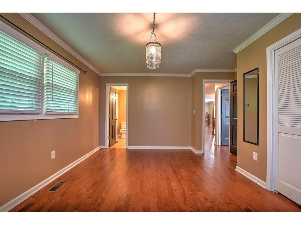 1041 Amersham Road Kingsport, TN 37660 - Photo 18 of 33 Photo 18