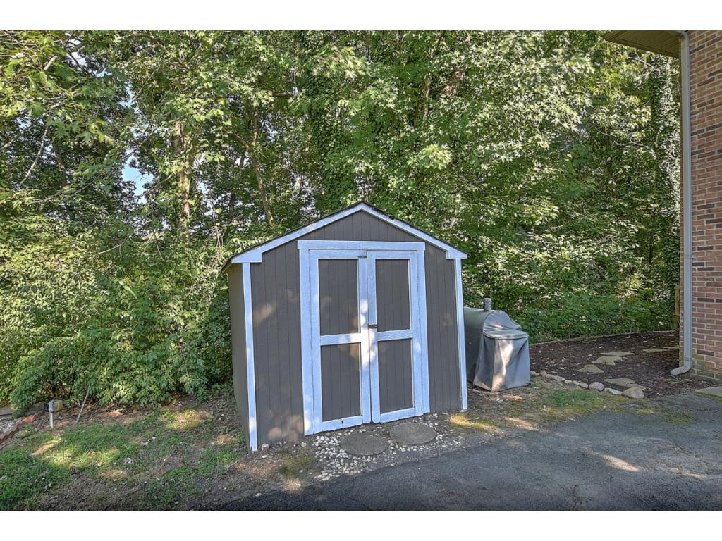 1041 Amersham Road Kingsport, TN 37660 - Photo 28 of 33 Photo 28