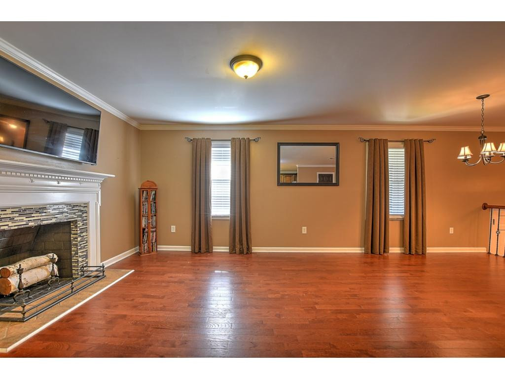 1041 Amersham Road Kingsport, TN 37660 - Photo 8 of 33 Photo 8