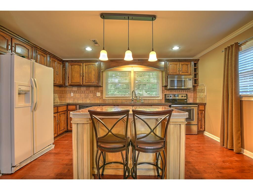 1041 Amersham Road Kingsport, TN 37660 - Photo 10 of 33 Photo 10