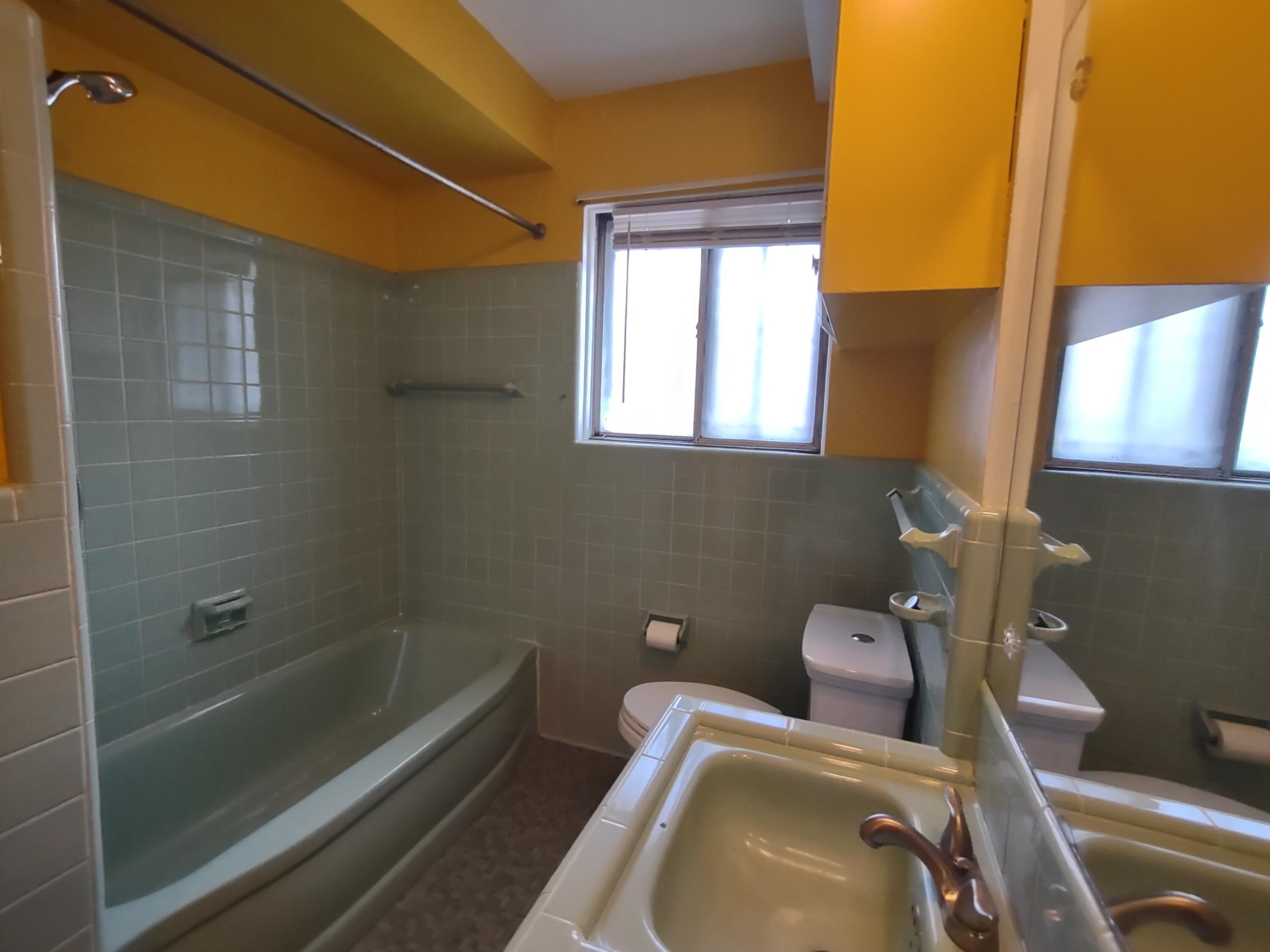 18525 Burt Road Detroit, MI 48219 - Photo 13 of 25 IMG_20250911_172452943