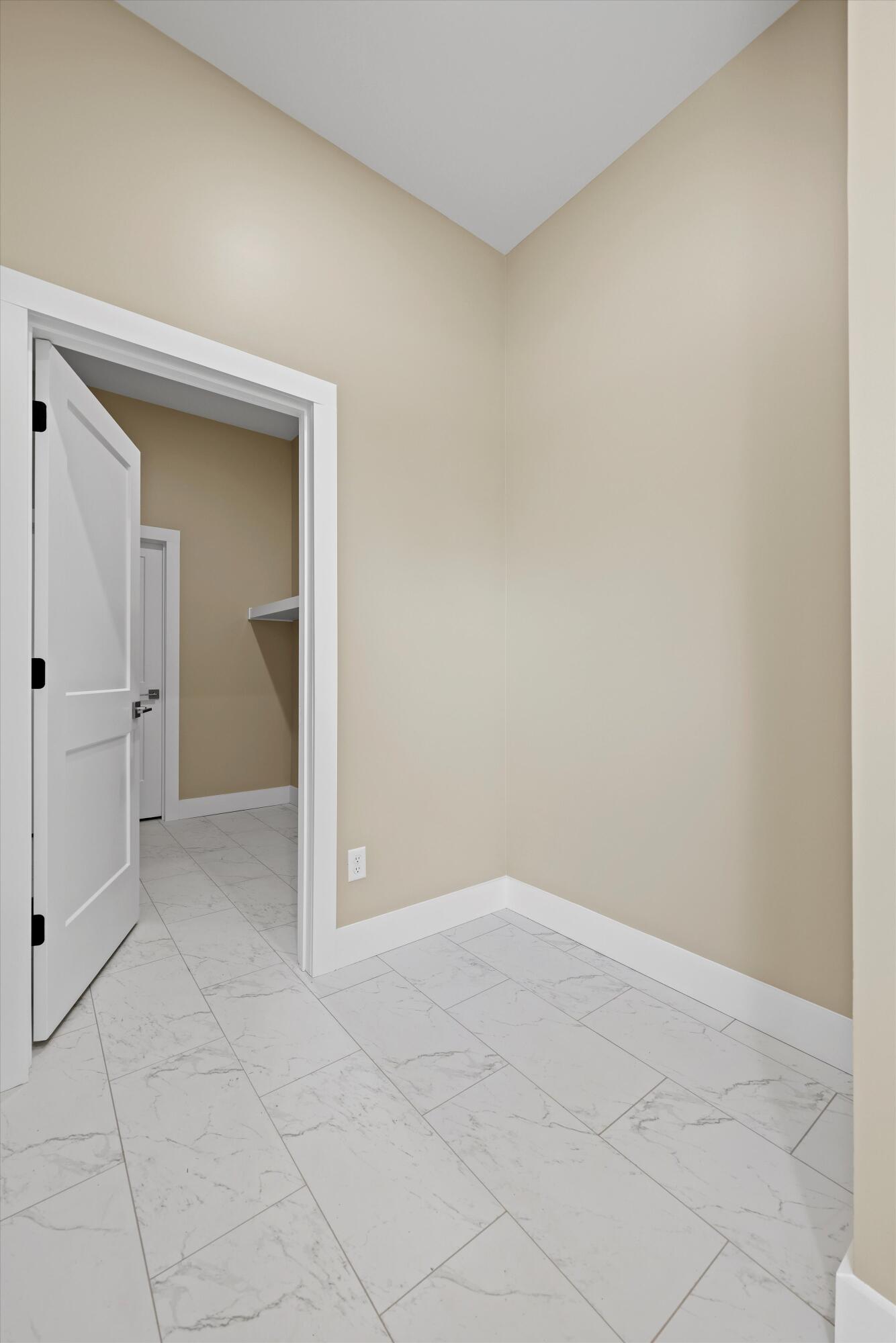 8214 Hixson Pike Hixson, TN 37343 - Photo 15 of 47 24-090A3045