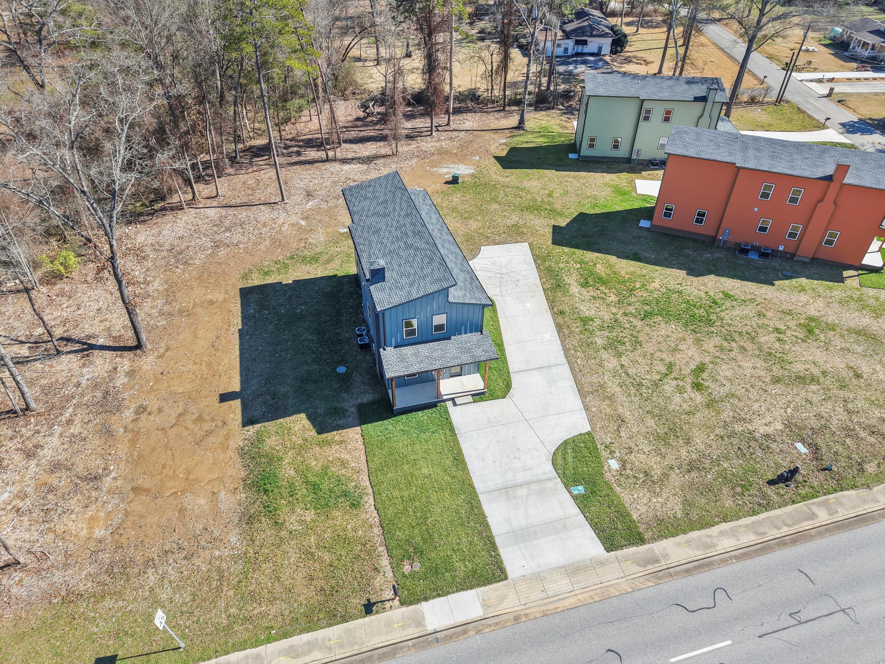 8214 Hixson Pike Hixson, TN 37343 - Photo 39 of 47 07-DJI_20250217135307_0185_D