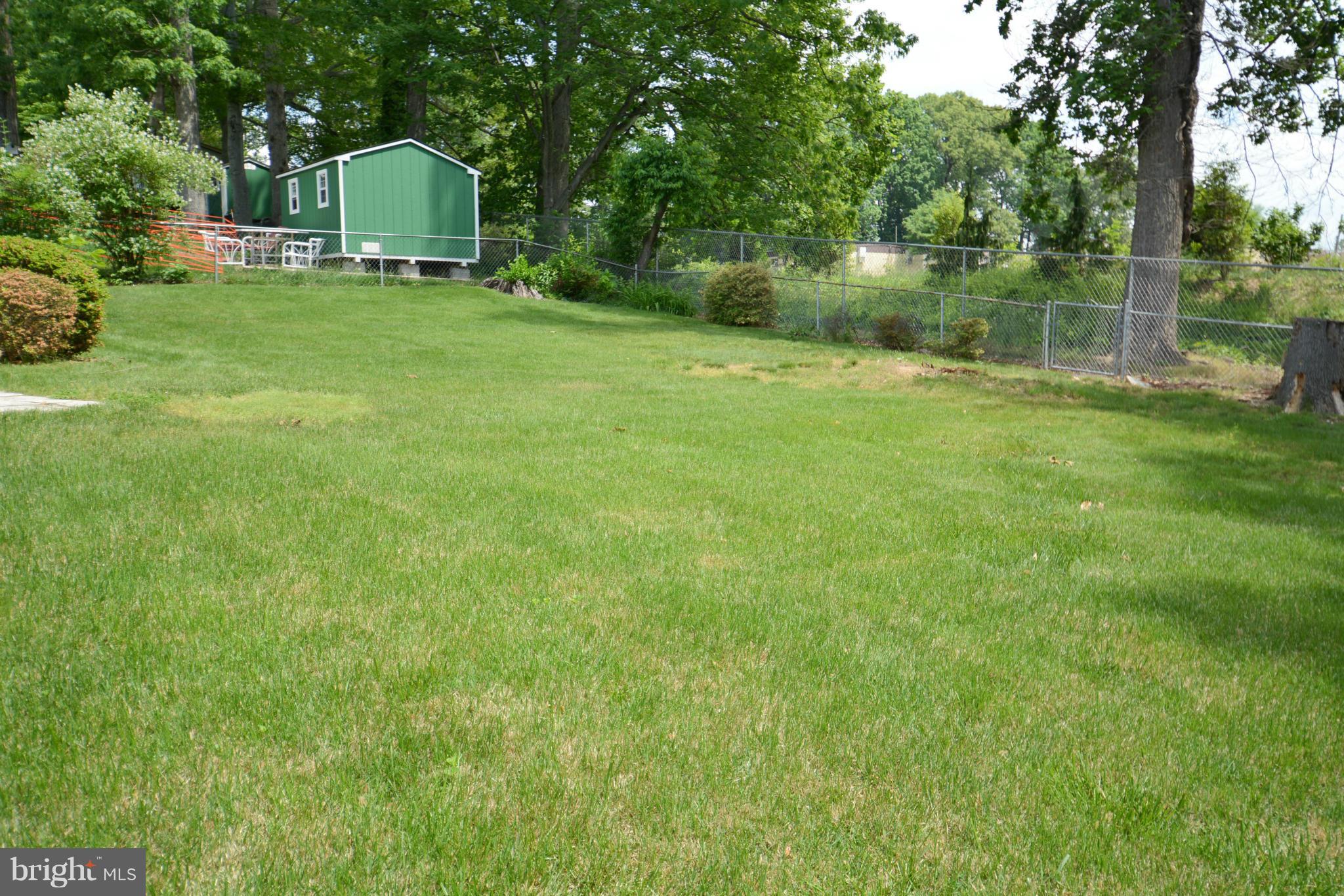 7407 Bath Street Springfield, VA 22150 - Photo 22 of 24 Back Yard