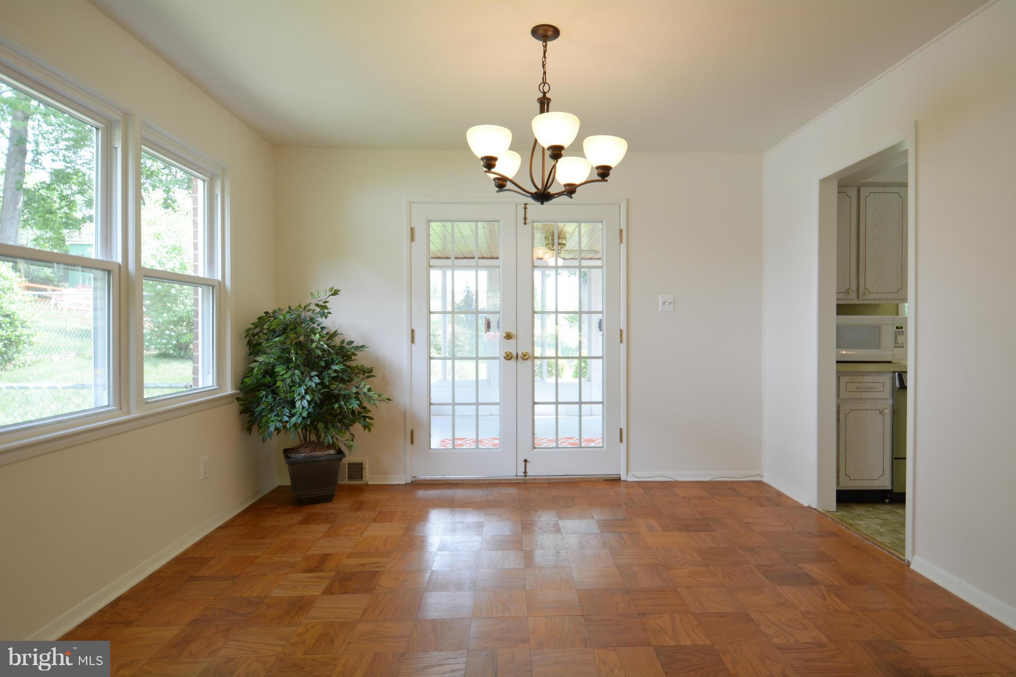 7407 Bath Street Springfield, VA 22150 - Photo 7 of 24 Dining Room