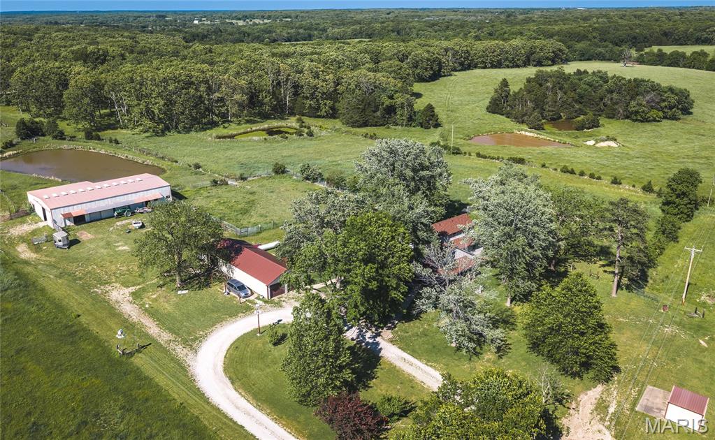 385 Woods Farm Road Sullivan, MO 63080 - Photo 1 of 52