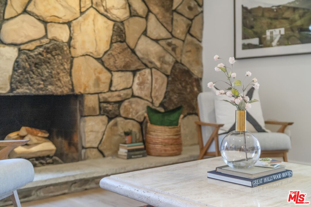 20650 Stagg Street Winnetka, CA 91306 - Photo 17 of 42