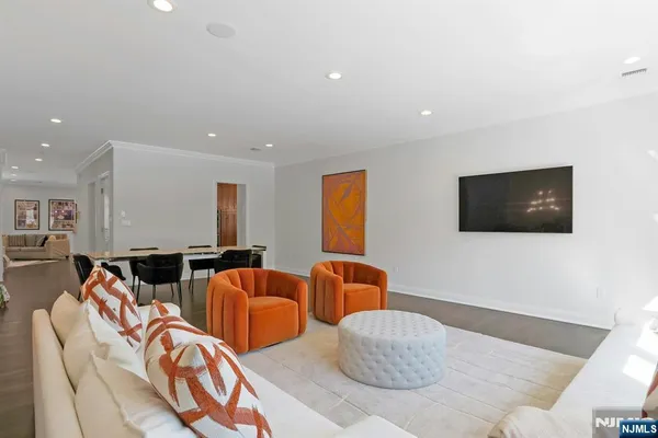 $2,295,000 | 51 Lexington Court, Unit 51, Englewood, NJ 07631