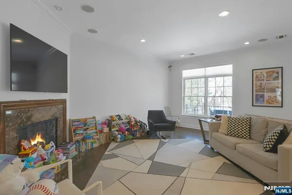$2,295,000 | 51 Lexington Court, Unit 51, Englewood, NJ 07631