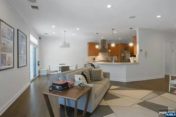 $2,295,000 | 51 Lexington Court, Unit 51, Englewood, NJ 07631