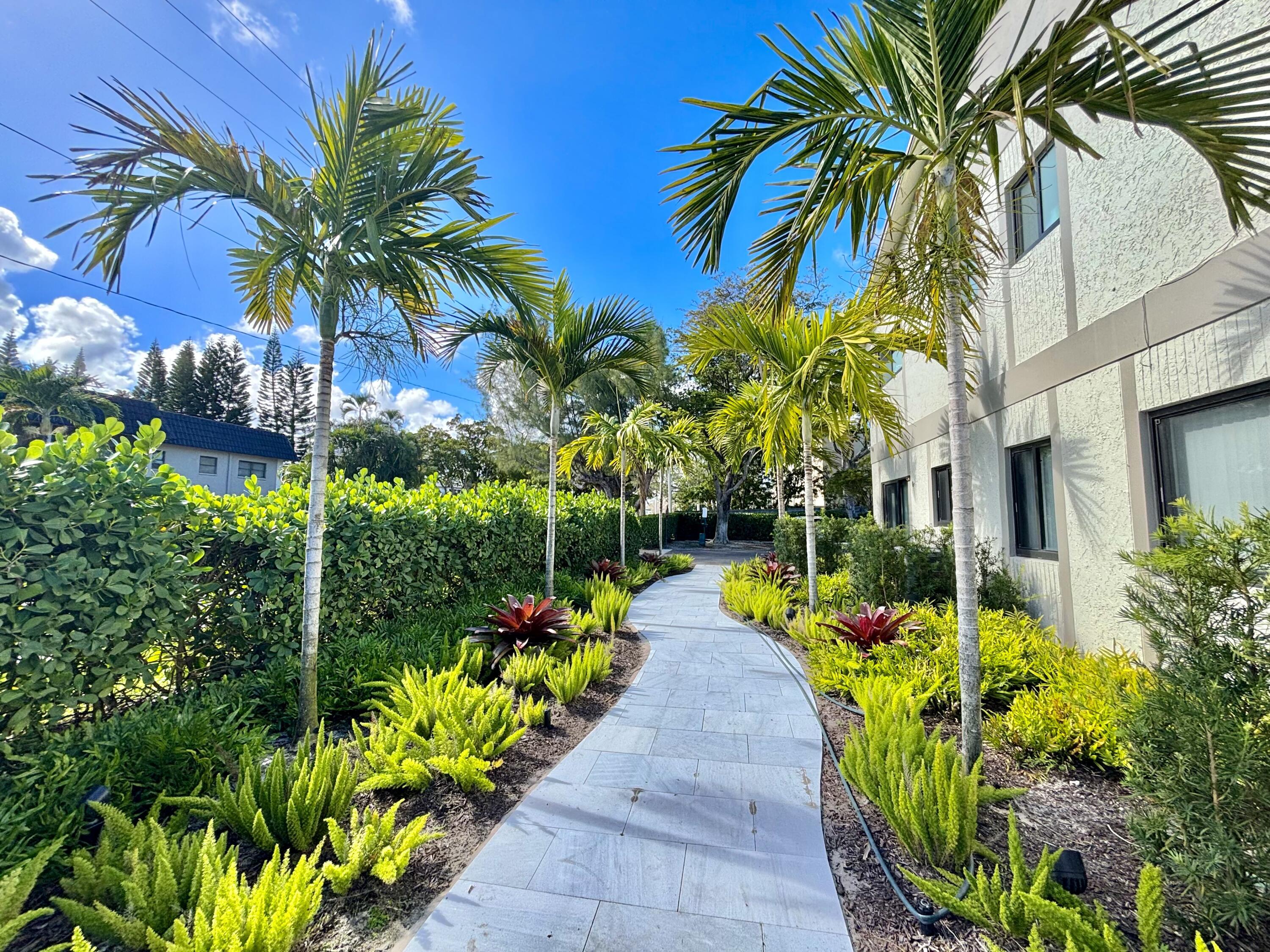 660 Coventry Street, Unit 6 Boca Raton, FL 33487 - Photo 6 of 21 IMG_5339