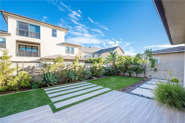 $8,000 | 68 Ray, Irvine, CA 92618