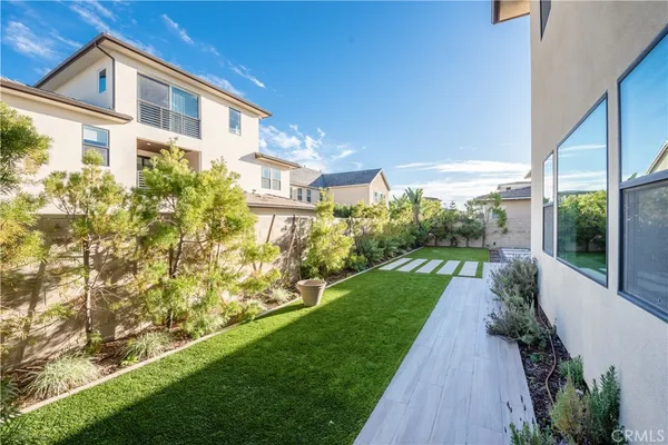 $8,000 | 68 Ray, Irvine, CA 92618