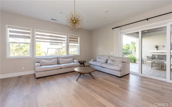 $8,000 | 68 Ray, Irvine, CA 92618
