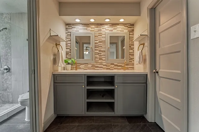 $425,000 | 6506 Larkmount Drive, Spring, TX 77389