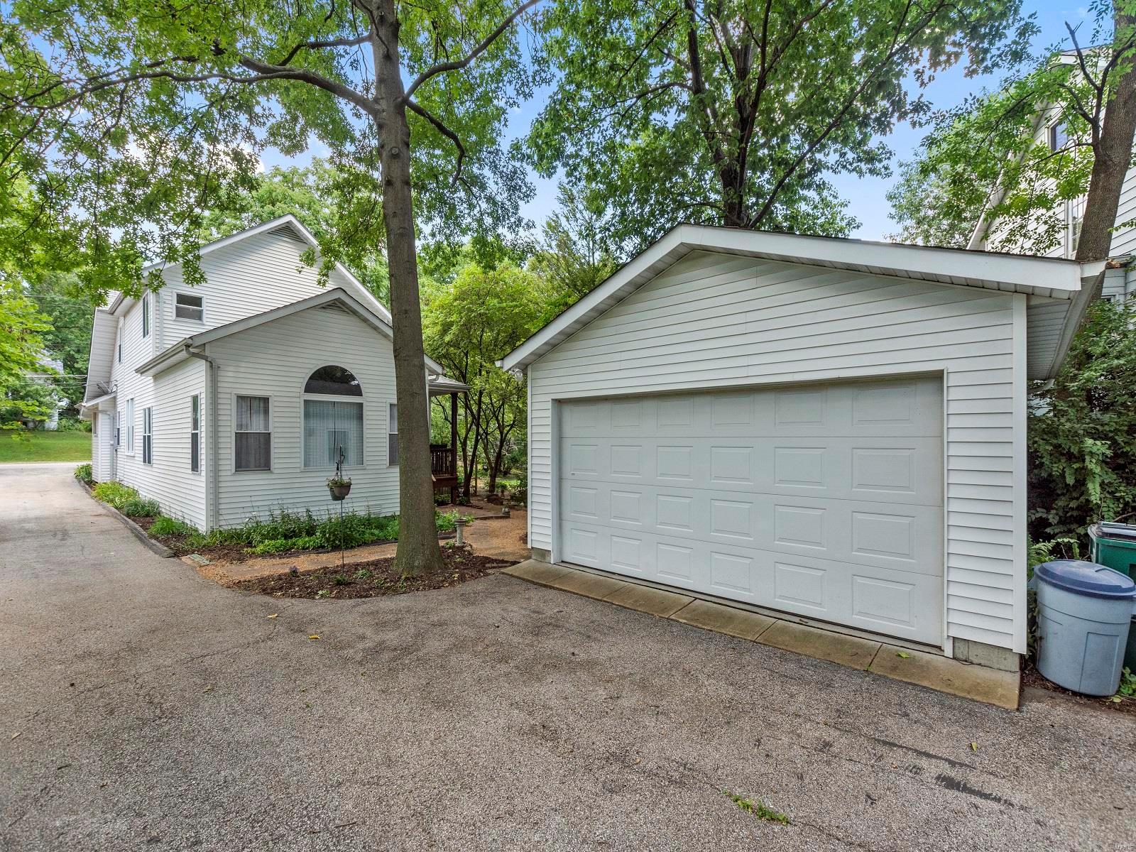 36 East Jackson Road Webster Groves, MO 63119 - Photo 32 of 41 Gallery Image 32