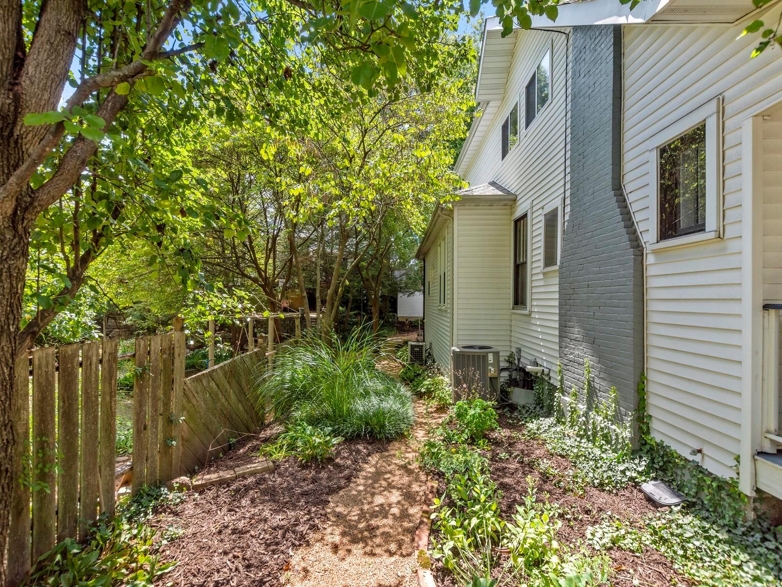 36 East Jackson Road Webster Groves, MO 63119 - Photo 36 of 41 Gallery Image 36