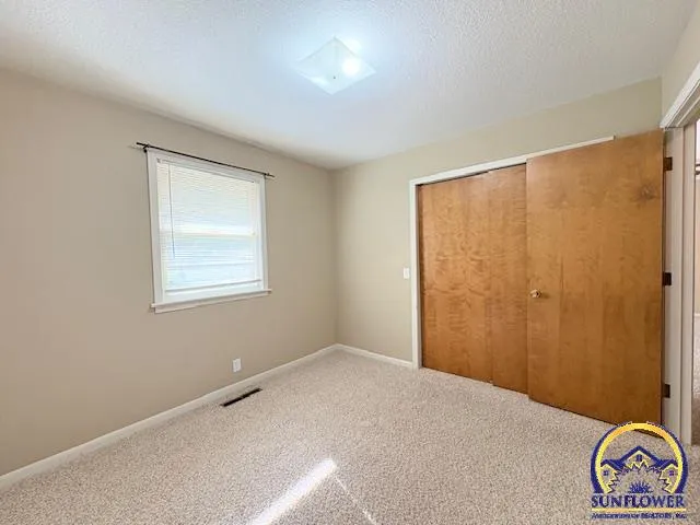 $249,000 | 2314 Delane Drive, Emporia, KS 66801