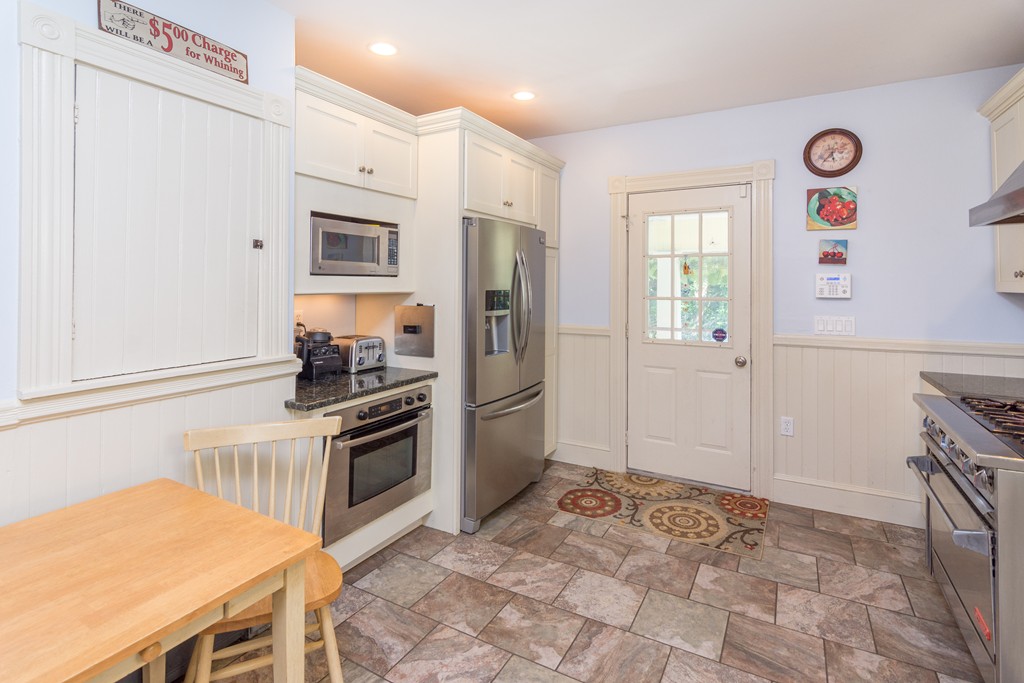 27 River Road Hanover, MA 02339 - Photo 8 of 30
