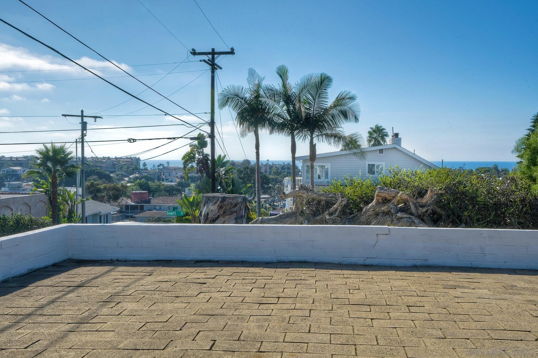 855 Dewitt Avenue Encinitas, CA 92024 - Photo 4 of 23 a view of a garden