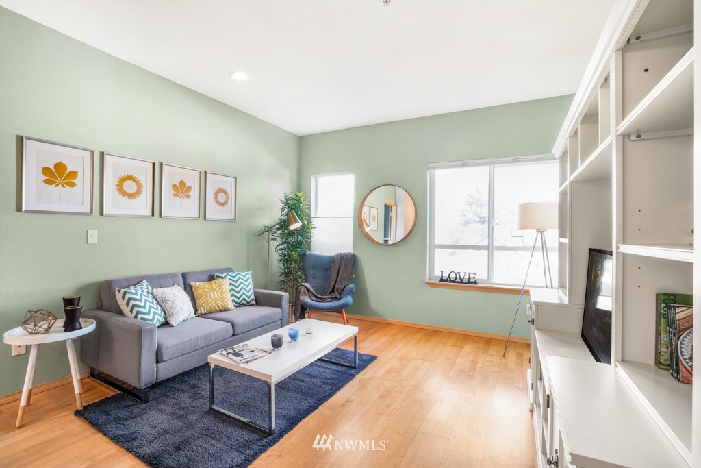 424 North 85th Street, Unit 409 Seattle, WA 98103 - Photo 3 of 25