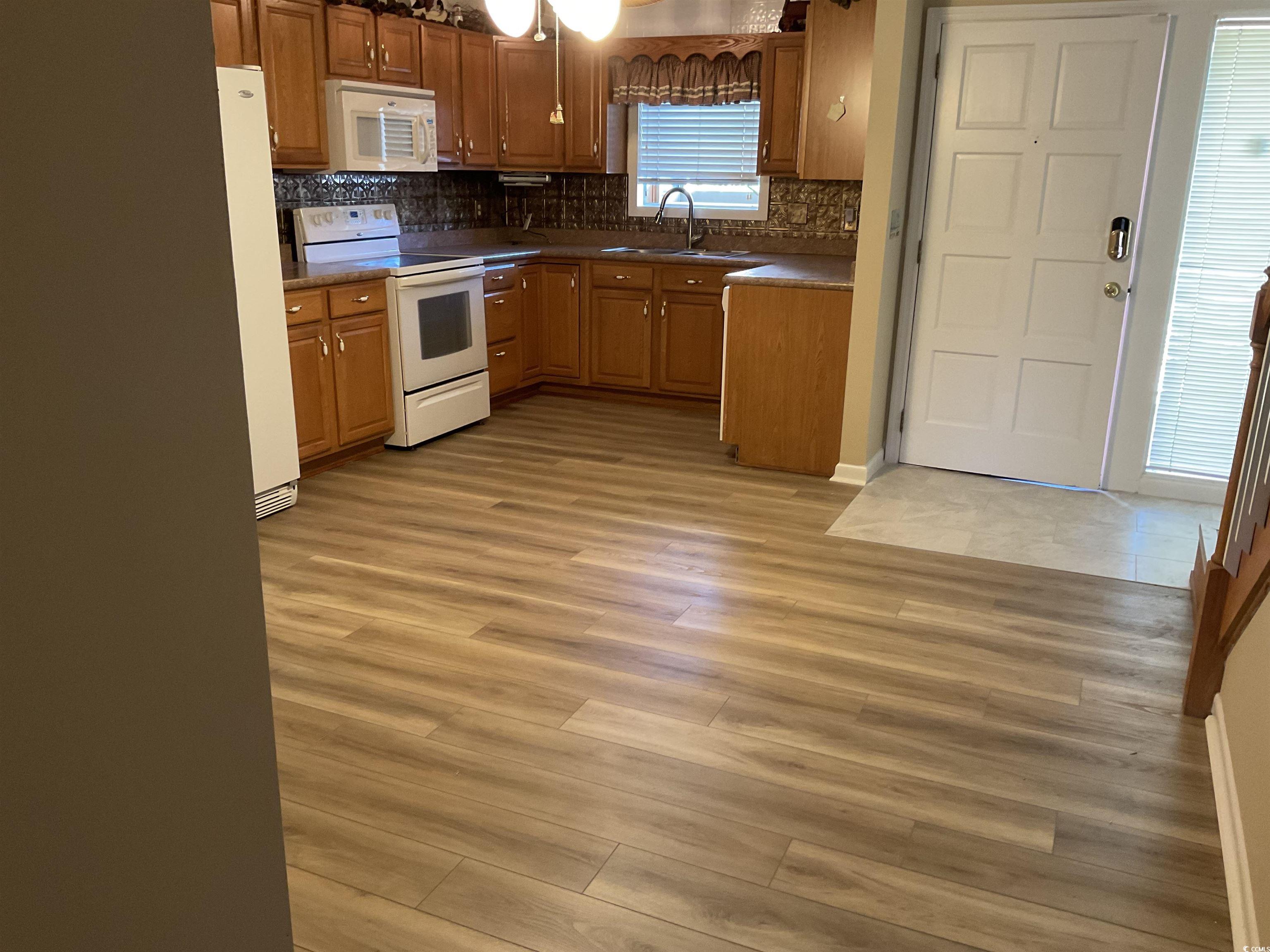 305 21st Avenue South, Unit 108 Myrtle Beach, SC 29577 - Photo 3 of 27