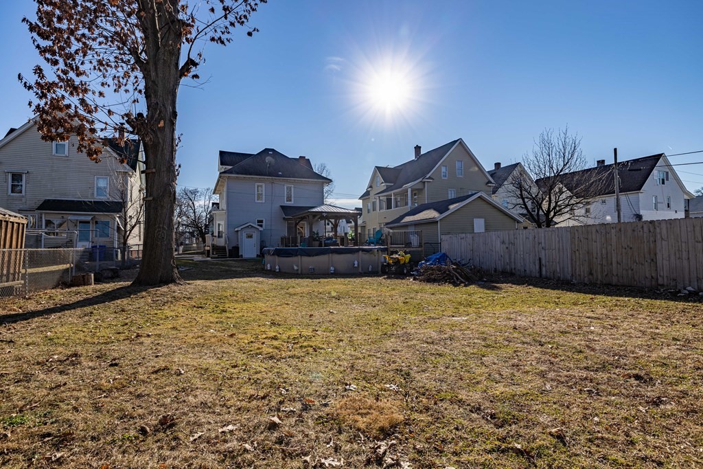 68 Grand Street Springfield, MA 01108 - Photo 5 of 36 Gallery Image 5