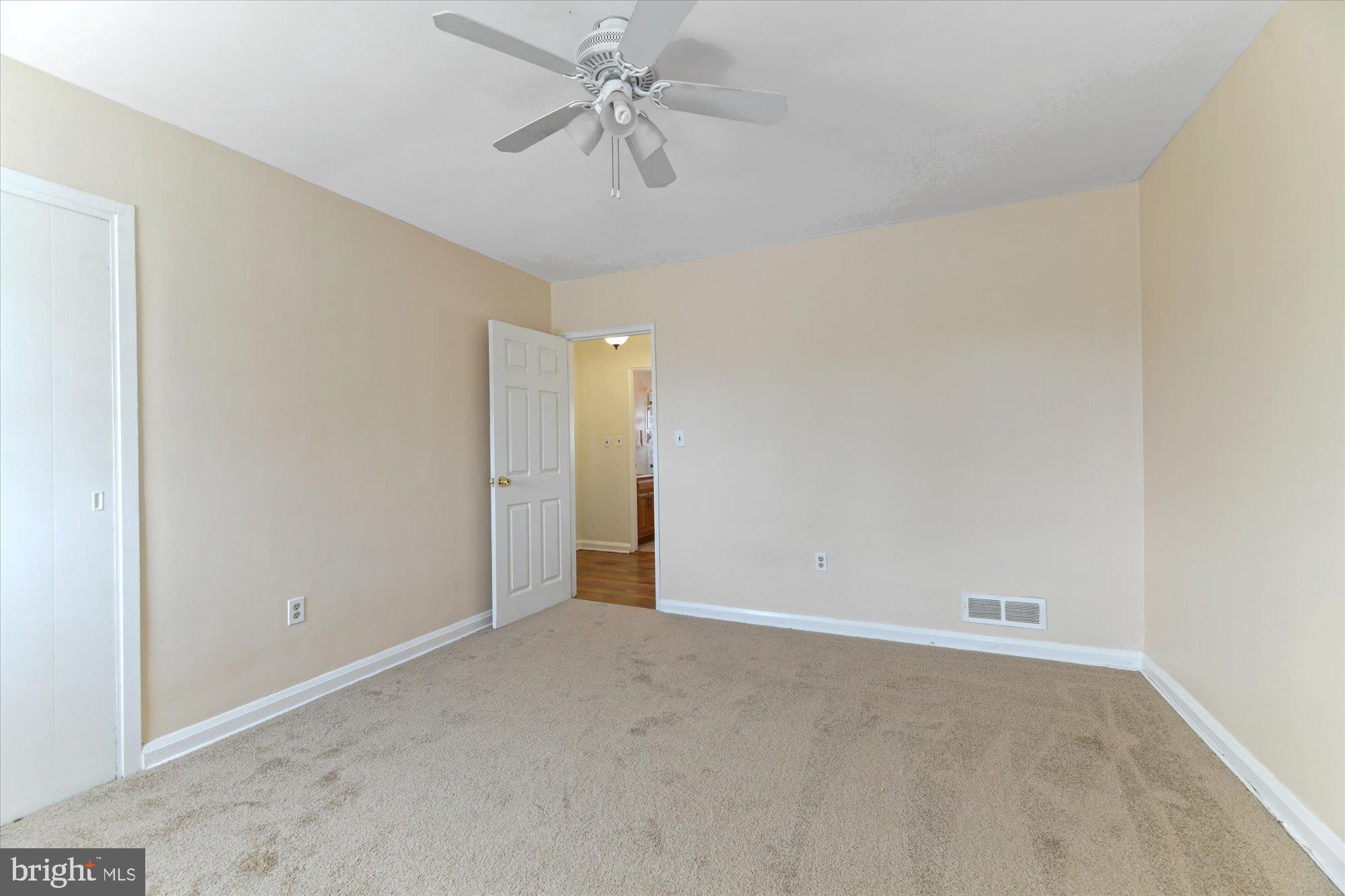 506 Queensgate Road Baltimore, MD 21229 - Photo 16 of 28